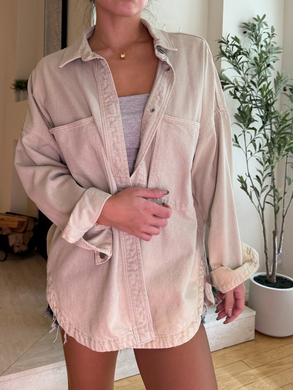 ZARA Oversized Utility Jacket – Beige Button Front Shirt Jacket (M)